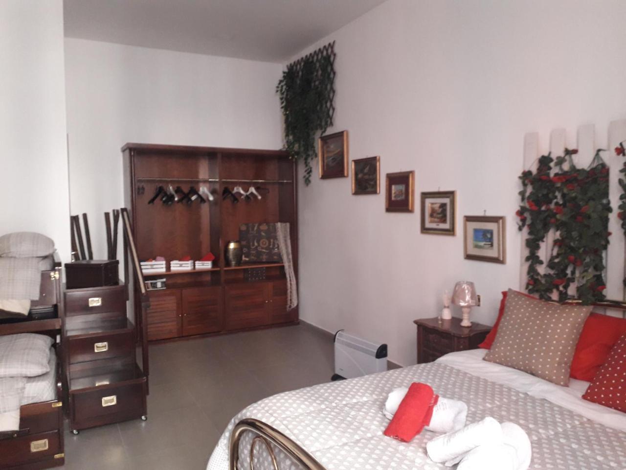 Room Don Carlo Νάπολη Εξωτερικό φωτογραφία
